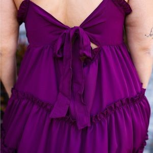 Beautiful Plum color dress. Size Medium which will fit size 4-8.